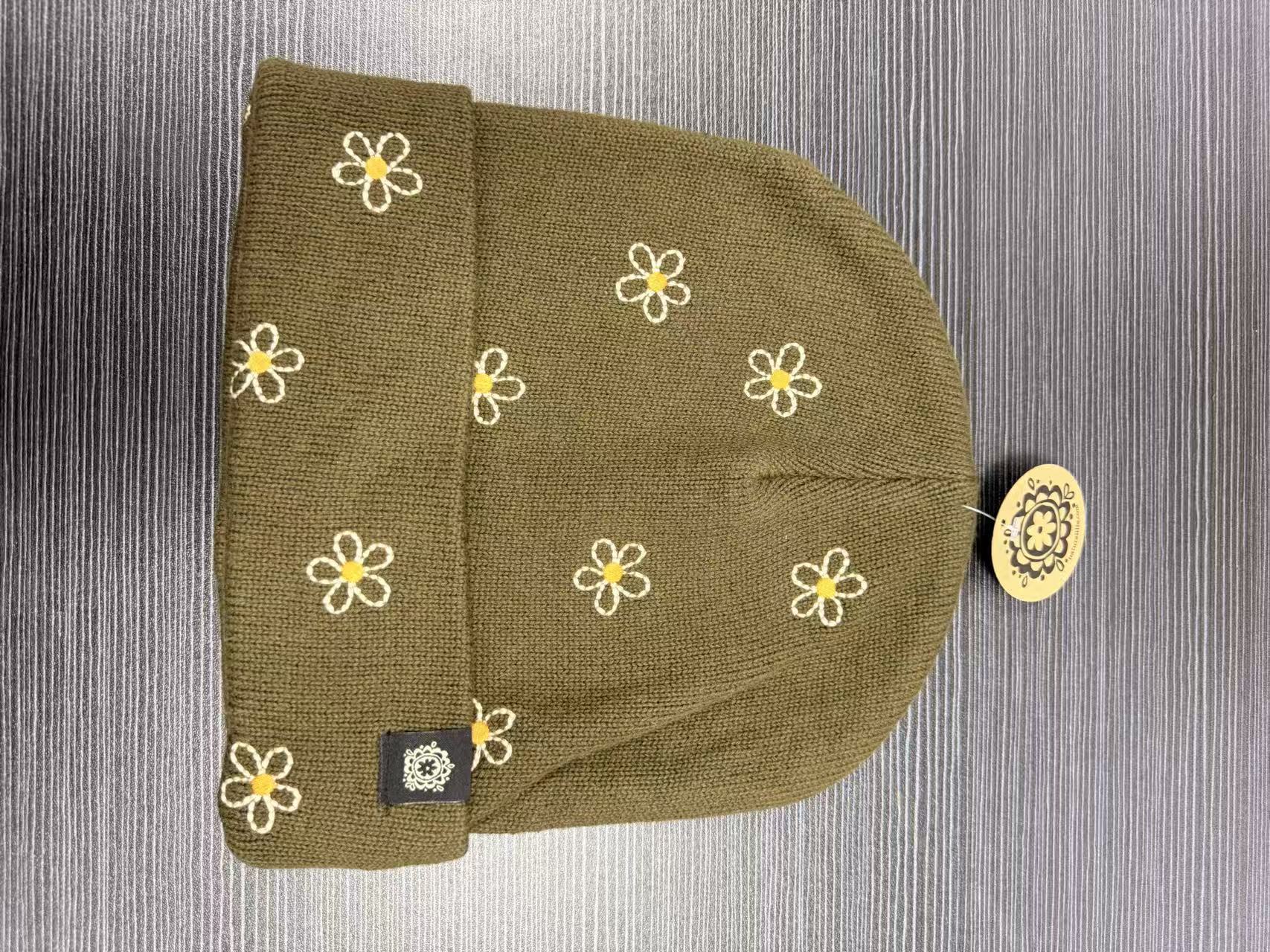 Knit Caps & Beanies design 2