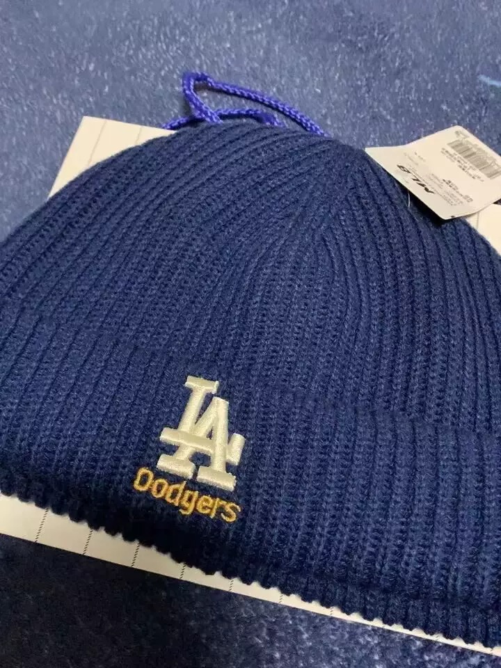 Knit Caps & Beanies design 3